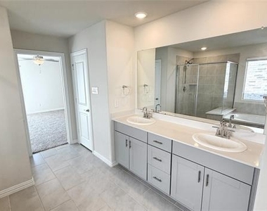 2653 Acadia Drive - Photo Thumbnail 21