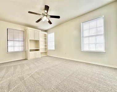 8869 Liberty Road - Photo Thumbnail 17