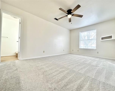 8869 Liberty Road - Photo Thumbnail 9