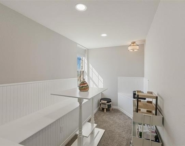 916 W Peach Street - Photo Thumbnail 22