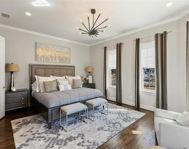 916 W Peach Street - Photo Thumbnail 10