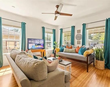 5110 Lindsley Avenue - Photo Thumbnail 6