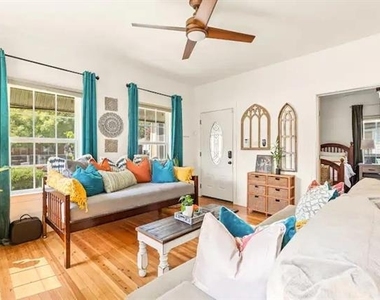 5110 Lindsley Avenue - Photo Thumbnail 5