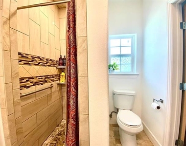 5110 Lindsley Avenue - Photo Thumbnail 12