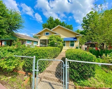5110 Lindsley Avenue - Photo Thumbnail 2