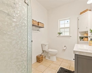 5110 Lindsley Avenue - Photo Thumbnail 13