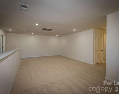 4160 Steel Way - Photo Thumbnail 34