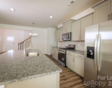 4160 Steel Way - Photo Thumbnail 16