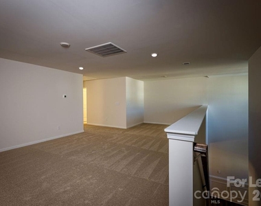 4160 Steel Way - Photo Thumbnail 33
