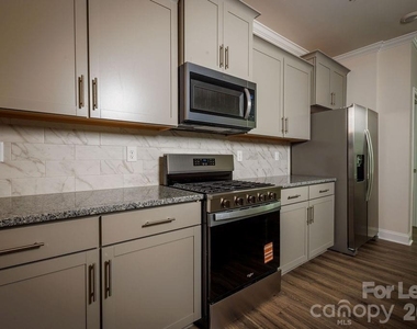 4160 Steel Way - Photo Thumbnail 47