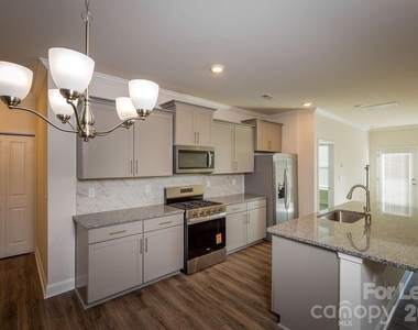 4160 Steel Way - Photo Thumbnail 27