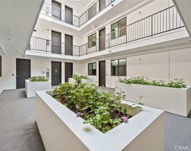 7510 Sepulveda Boulevard - Photo Thumbnail 5