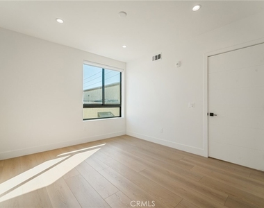 7510 Sepulveda Boulevard - Photo Thumbnail 17