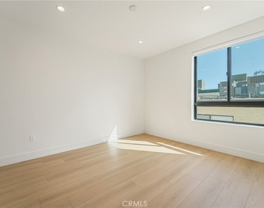 7510 Sepulveda Boulevard - Photo Thumbnail 15