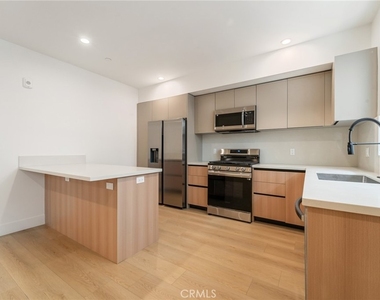 7510 Sepulveda Boulevard - Photo Thumbnail 12