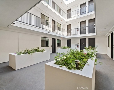 7510 Sepulveda Boulevard - Photo Thumbnail 4