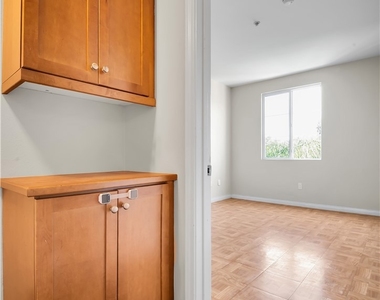 360 W Avenue 26 - Photo Thumbnail 10