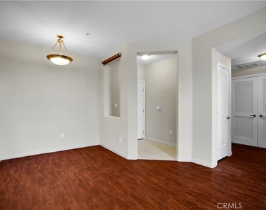 360 W Avenue 26 - Photo Thumbnail 2
