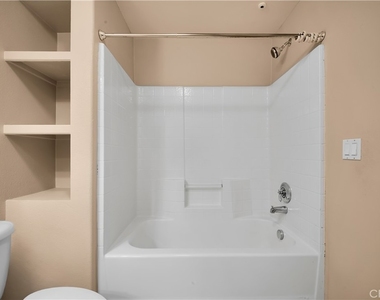 360 W Avenue 26 - Photo Thumbnail 9