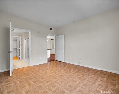 360 W Avenue 26 - Photo Thumbnail 16
