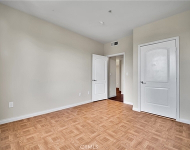 360 W Avenue 26 - Photo Thumbnail 13