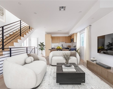 13461 Beach Avenue - Photo Thumbnail 3