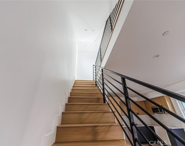 13461 Beach Avenue - Photo Thumbnail 20