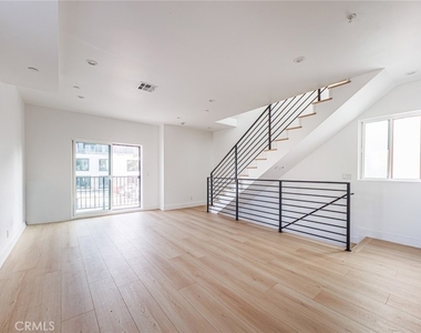 13461 Beach Avenue - Photo Thumbnail 17