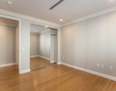 1283 Havenhurst Drive - Photo Thumbnail 8