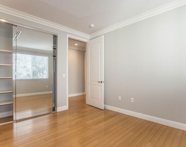 1283 Havenhurst Drive - Photo Thumbnail 6