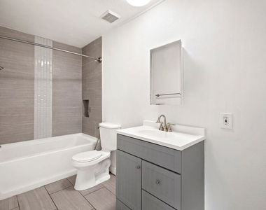 18530 Hatteras Street - Photo Thumbnail 9