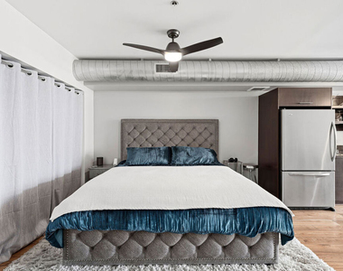 1111 S Grand Avenue - Photo Thumbnail 16