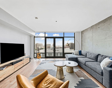 1111 S Grand Avenue - Photo Thumbnail 2
