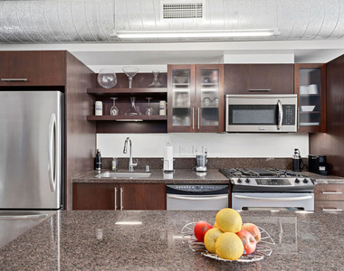 1111 S Grand Avenue - Photo Thumbnail 10