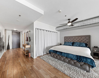 1111 S Grand Avenue - Photo Thumbnail 15
