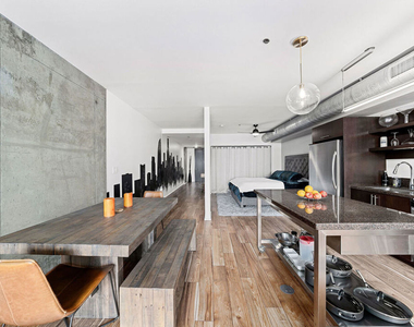 1111 S Grand Avenue - Photo Thumbnail 14