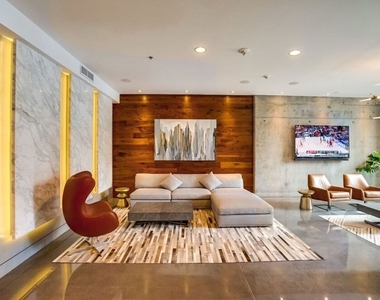 1111 S Grand Avenue - Photo Thumbnail 26