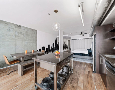 1111 S Grand Avenue - Photo Thumbnail 13