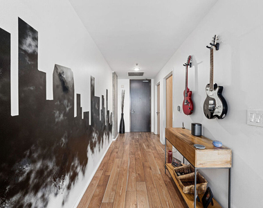 1111 S Grand Avenue - Photo Thumbnail 18