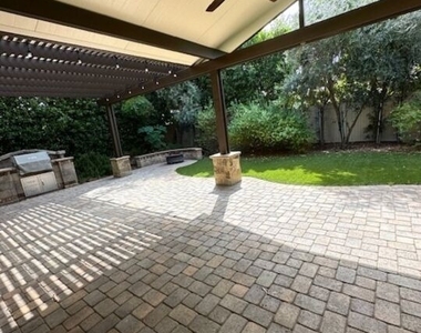 17032 Cantlay Street - Photo Thumbnail 24