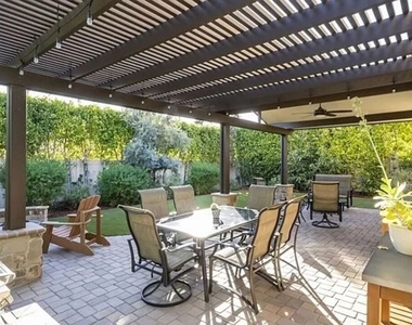 17032 Cantlay Street - Photo Thumbnail 30