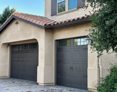 17032 Cantlay Street - Photo Thumbnail 6