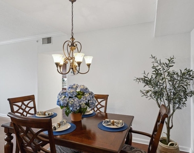 2880 Ne 14th St. Causeway - Photo Thumbnail 20