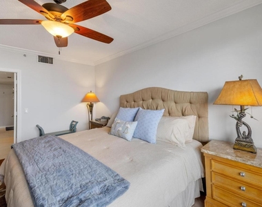 2880 Ne 14th St. Causeway - Photo Thumbnail 13