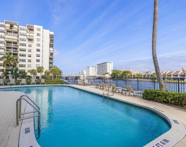 2880 Ne 14th St. Causeway - Photo Thumbnail 46