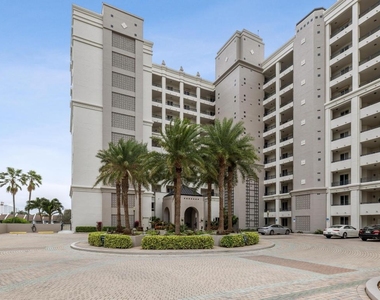 2880 Ne 14th St. Causeway - Photo Thumbnail 4