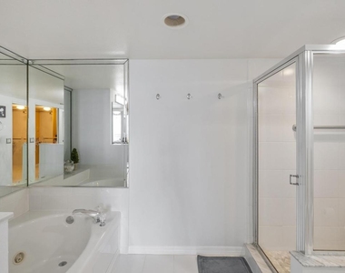 2880 Ne 14th St. Causeway - Photo Thumbnail 15