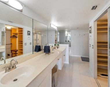 2880 Ne 14th St. Causeway - Photo Thumbnail 14
