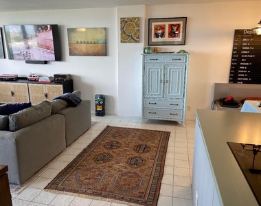 2121 N Ocean Boulevard - Photo Thumbnail 9