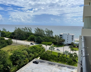2121 N Ocean Boulevard - Photo Thumbnail 2